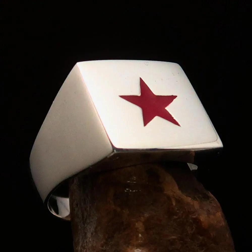 Excellent crafted Sterling Silver Men's Socialist Ring Red Star