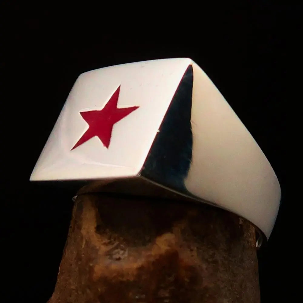 Excellent crafted Sterling Silver Men's Socialist Ring Red Star